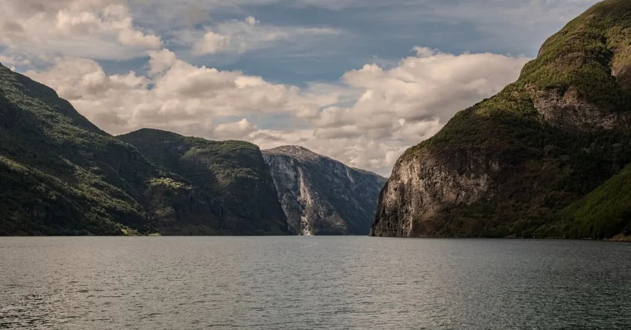 Norwegen — Reise-eSIM-Tarife und lokale Datenabdeckung entdecken