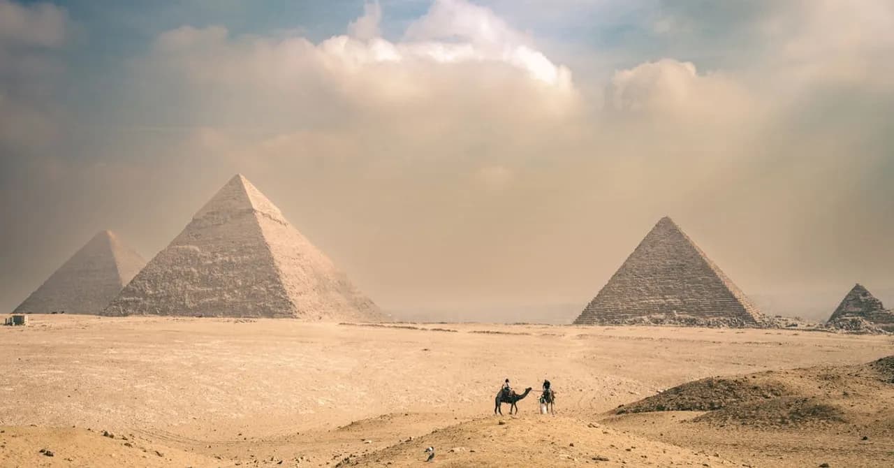 Reiseratgeber Afrika: Beste eSIM für Ägypten: Netz, Kosten, Handy-Regeln