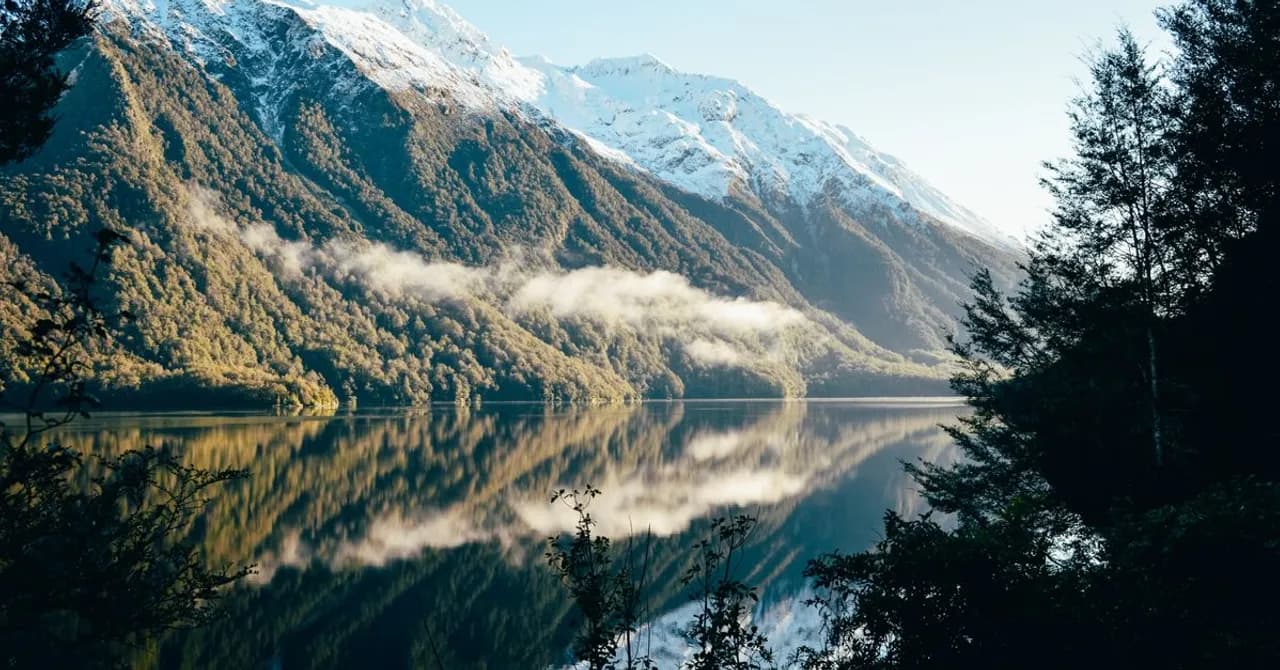 Best eSIM for New Zealand: coverage from Auckland to the Fiordland trails — Oceania travel guide