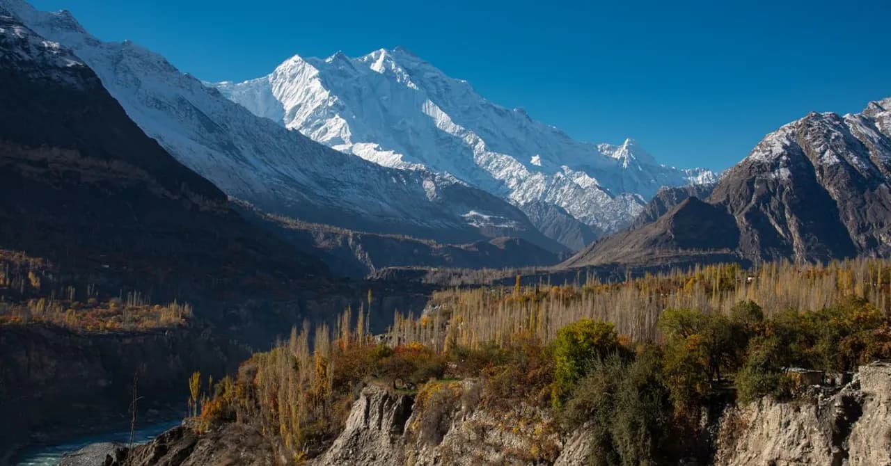 Best eSIM for Pakistan: cities to the Karakoram — Asia travel guide