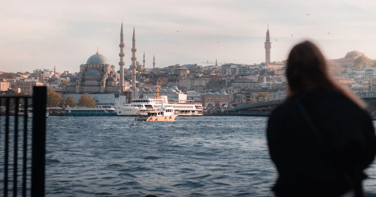 Best eSIM for Turkey: coverage, cost, IMEI rules — Europe travel guide