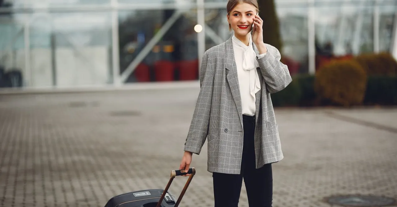 Roaming outside the EU: what Europe’s big carriers charge in 2026 — Tips travel guide