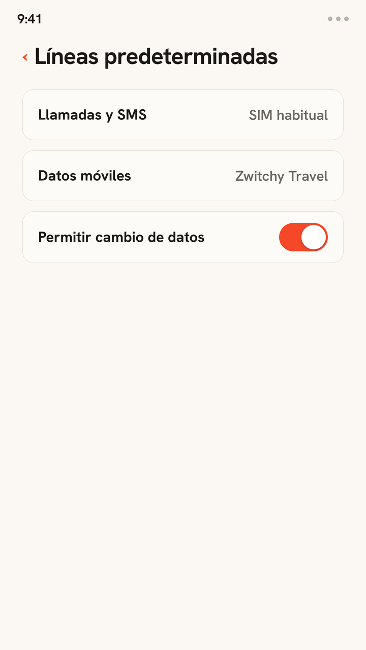 Animación de los ajustes de línea de doble SIM para viajar: las llamadas y los SMS se quedan en la SIM principal, los datos móviles pasan a la eSIM Zwitchy Travel y se desactiva Permitir cambio de datos.