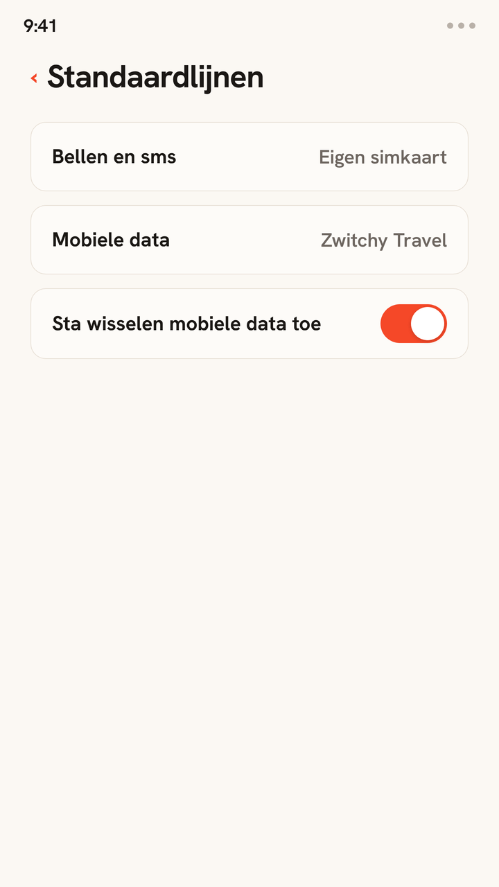 Animatie van de dualsim-instellingen voor op reis: bellen en sms'en blijven op je eigen simkaart, mobiele data gaat naar de Zwitchy Travel eSIM, en Schakelen tussen data staat uit.
