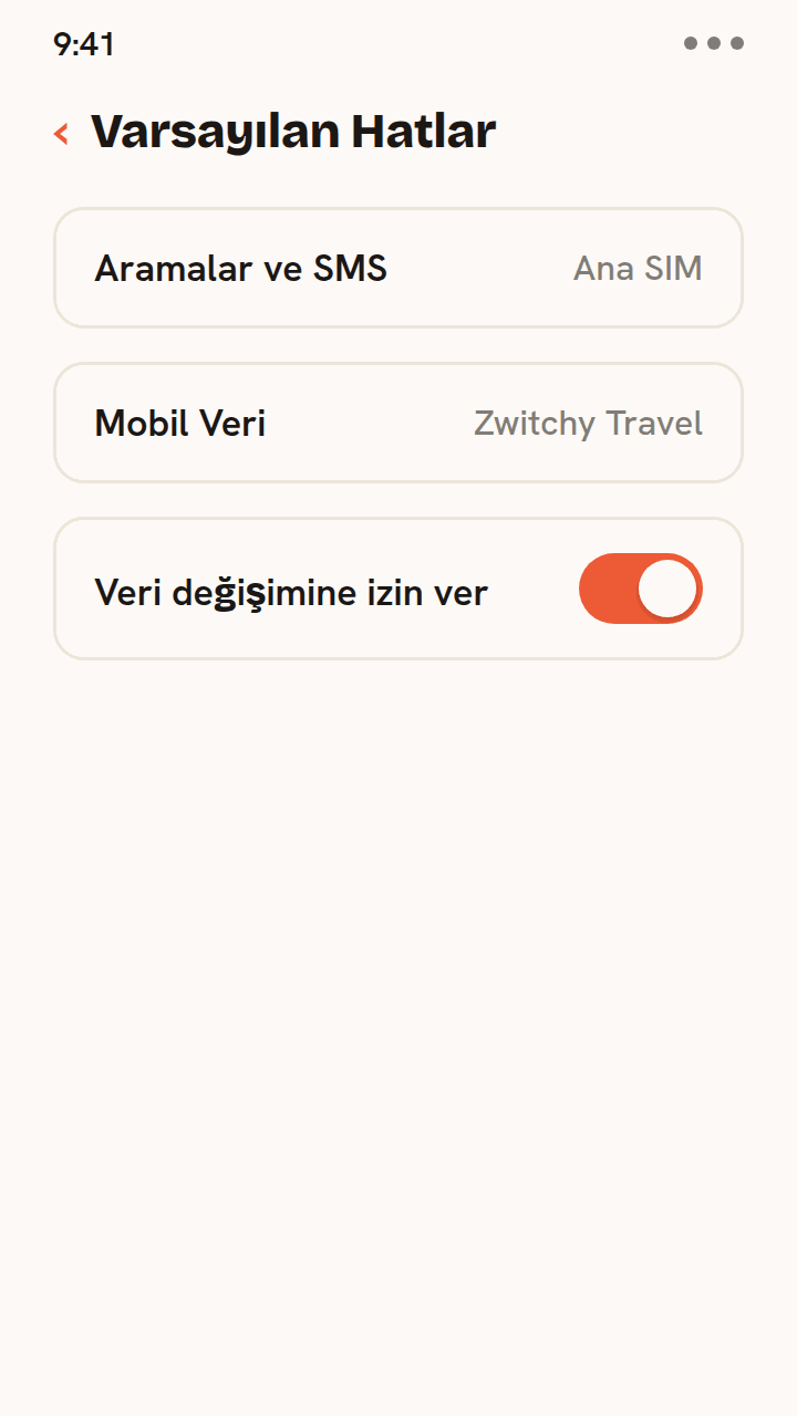 Seyahat için çift SIM hat ayarlarının animasyonu: aramalar ve SMS ana SIM'de kalır, mobil veri Zwitchy Travel eSIM'ine geçer ve Veri değişimine izin ver kapatılır.